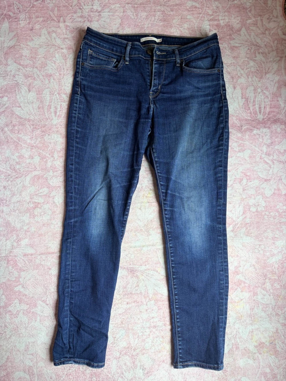 Levi’s 711 skinny jeans